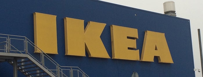 IKEA is one of Orte, die Pawel gefallen.