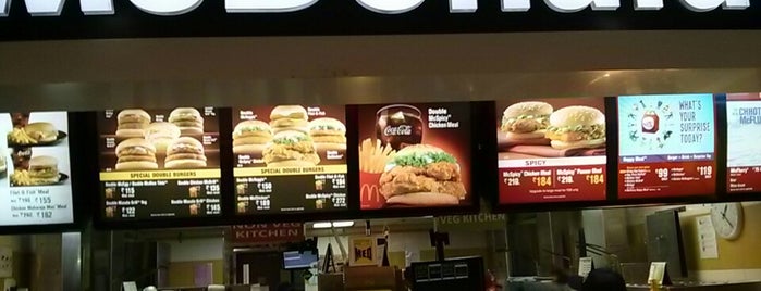 McDonald's is one of Apoorvさんのお気に入りスポット.