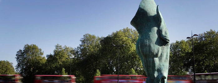 Marble Arch is one of London Equestrian Statues.