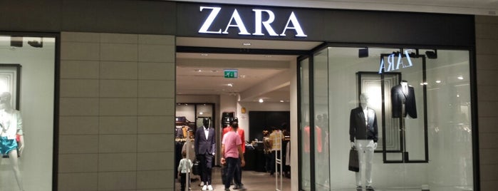 Zara is one of Tempat yang Disukai Roberta.
