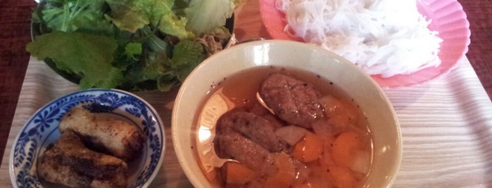 越南食卓(えつなんたーぶる) is one of Asian food.