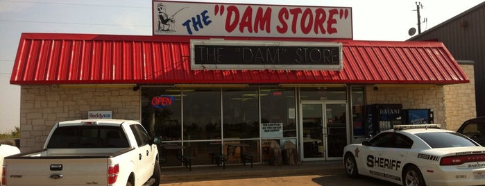 The Dam Store is one of Lisa'nın Beğendiği Mekanlar.