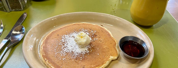 Snooze, an A.M. Eatery is one of Hough San Diego.