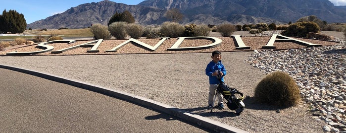 Sandia Golf Club is one of 🌎 JcB 🌎 : понравившиеся места.