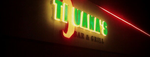 Tijuana's Bar & Grill is one of Restaurantes Mexicanos en PR.