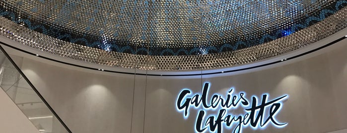 Galeries Lafayette is one of Tolga : понравившиеся места.