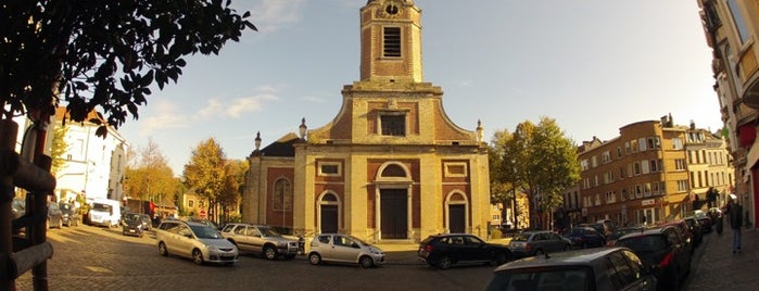 Parvis Saint-Pierre / Sint-Pietersvoorplein is one of Valérie 님이 좋아한 장소.