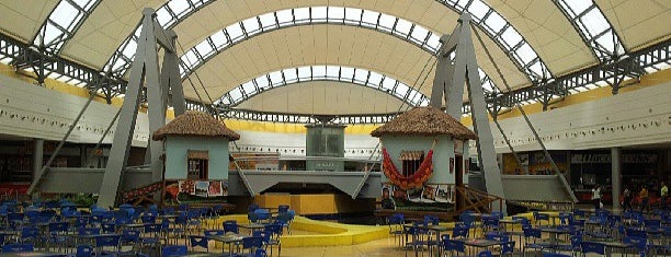 Centro Sambil Maracaibo is one of Mike’s Liked Places.