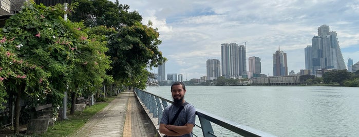 Beira Lake is one of Colombo.