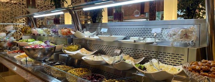 Atyaf Restaurant is one of مكه المكرمه.