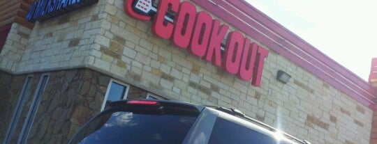 Cook Out is one of สถานที่ที่บันทึกไว้ของ Bethany.