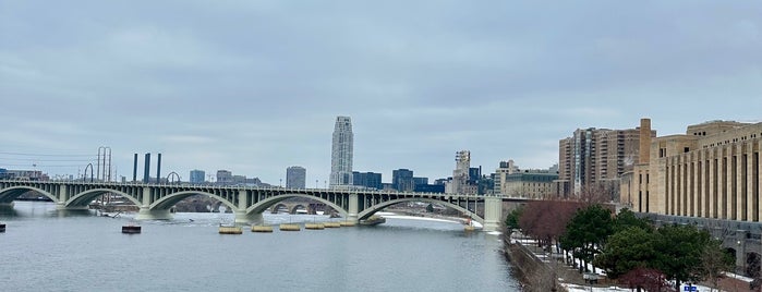 The Mississippi is one of Minneapolis.