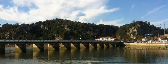 Puente Ribadesella is one of Locais curtidos por Jonatan.