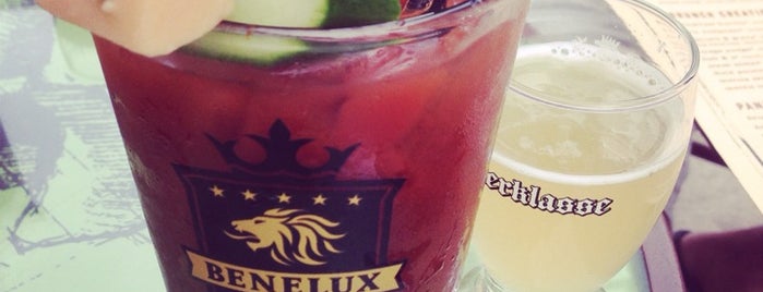 Cafe Benelux is one of Locais curtidos por Keri.