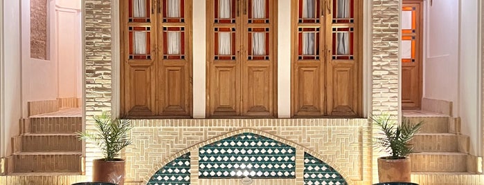 Amirza Traditional Hotel is one of kashan esfehan yazd.