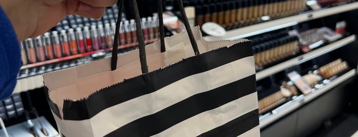 SEPHORA is one of The 15 Best Cosmetics Stores in San Francisco.