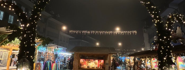 Berner Wochenmarkt (Wuchemärit) is one of To-do in Bern.