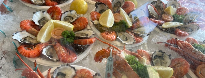 Bondi Surf Seafoods is one of Syd.