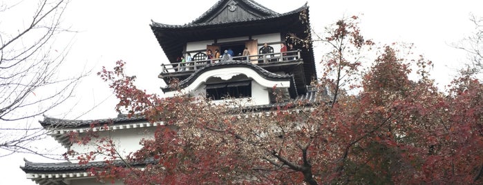 Inuyama Castle is one of 城.
