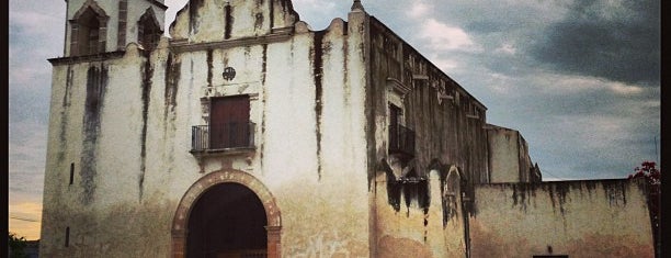 Iglesia de San Román is one of Tempat yang Disukai Pipe.