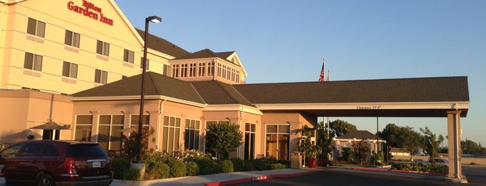 Hilton Garden Inn is one of Lugares favoritos de Keith.