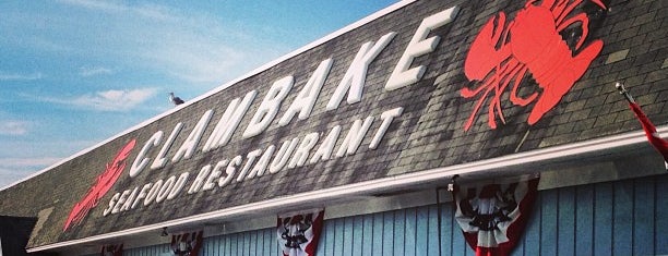 Clambake Seafood Restaurant is one of Orte, die Dave gefallen.