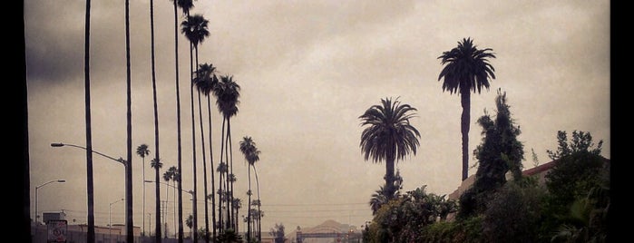 Metrolink Riverside-La Sierra Station is one of Metrolink Los Angeles.