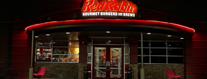 Red Robin Gourmet Burgers and Brews is one of The 15 Best Places That Are Good for a Late Night in Myrtle Beach.