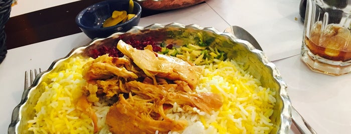 Majma Restaurant | رستوران مجمع is one of Posti che sono piaciuti a Hoora.