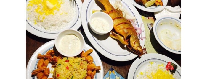 Naab Iranian Restaurant is one of Posti che sono piaciuti a Hoora.