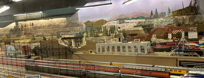 San Diego Model Railroad Museum is one of Whale's Vagina.