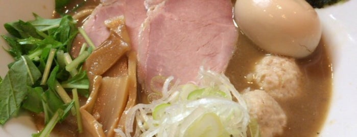 麺屋 縁道 is one of Takumaさんの保存済みスポット.