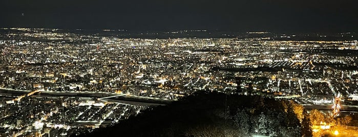 Mt. Moiwa Observatory Deck is one of 楽.