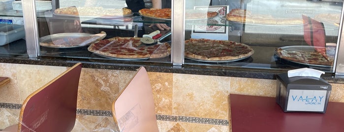 Pizza 46 is one of Wifi spots.