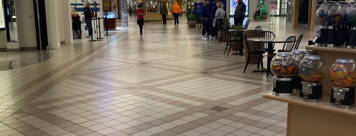 River Hills Mall is one of Washington.