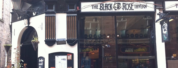 The Black Rose Tavern is one of Locais curtidos por Natasha.