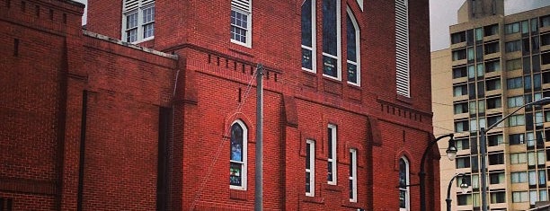 Ebenezer Baptist Church is one of A Not So Tourist Guide to Atlanta.
