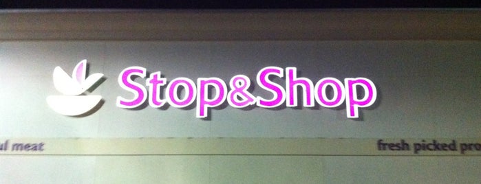 Stop & Shop is one of Delverde Pasta USA 님이 저장한 장소.