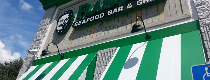 Flanigan's Seafood Bar & Grill is one of Locais curtidos por Robin.