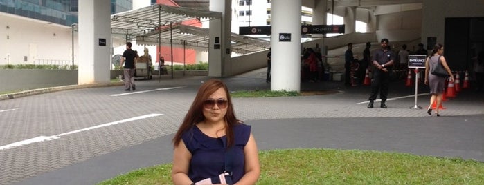 Charles & Keith Warehouse is one of Sg.