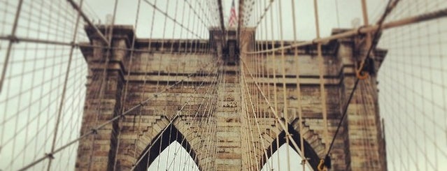 สะพานบรูคลิน is one of NYC.