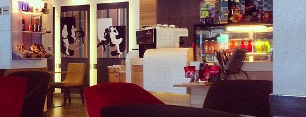 Café  Coffee Day - The Lounge is one of My List.