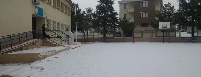 Zübeyde Hanım Özel Eğitim Uygulama Merkezi 1.Kademe is one of Odunpazarı Anaokulu, İlk, Ortaokul ve Liseleri.