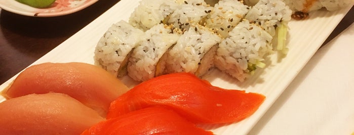 Narita Sushi is one of Lieux qui ont plu à Albert.