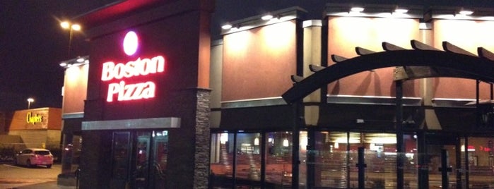 Boston Pizza is one of Albertさんのお気に入りスポット.