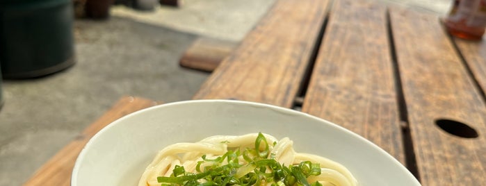 三嶋製麺所 is one of めざせ全店制覇～さぬきうどん生活～　Category:Ramen or Noodle House.