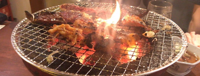 ホルモン忠吉 is one of Favorite Food.
