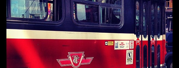 TTC 510 Spadina Streetcar is one of Lugares favoritos de Joe.