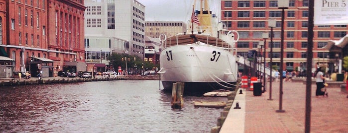 Baltimore Harbor is one of DC - Must Visit.