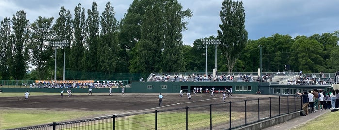 滝川市営球場 is one of baseball stadiums.